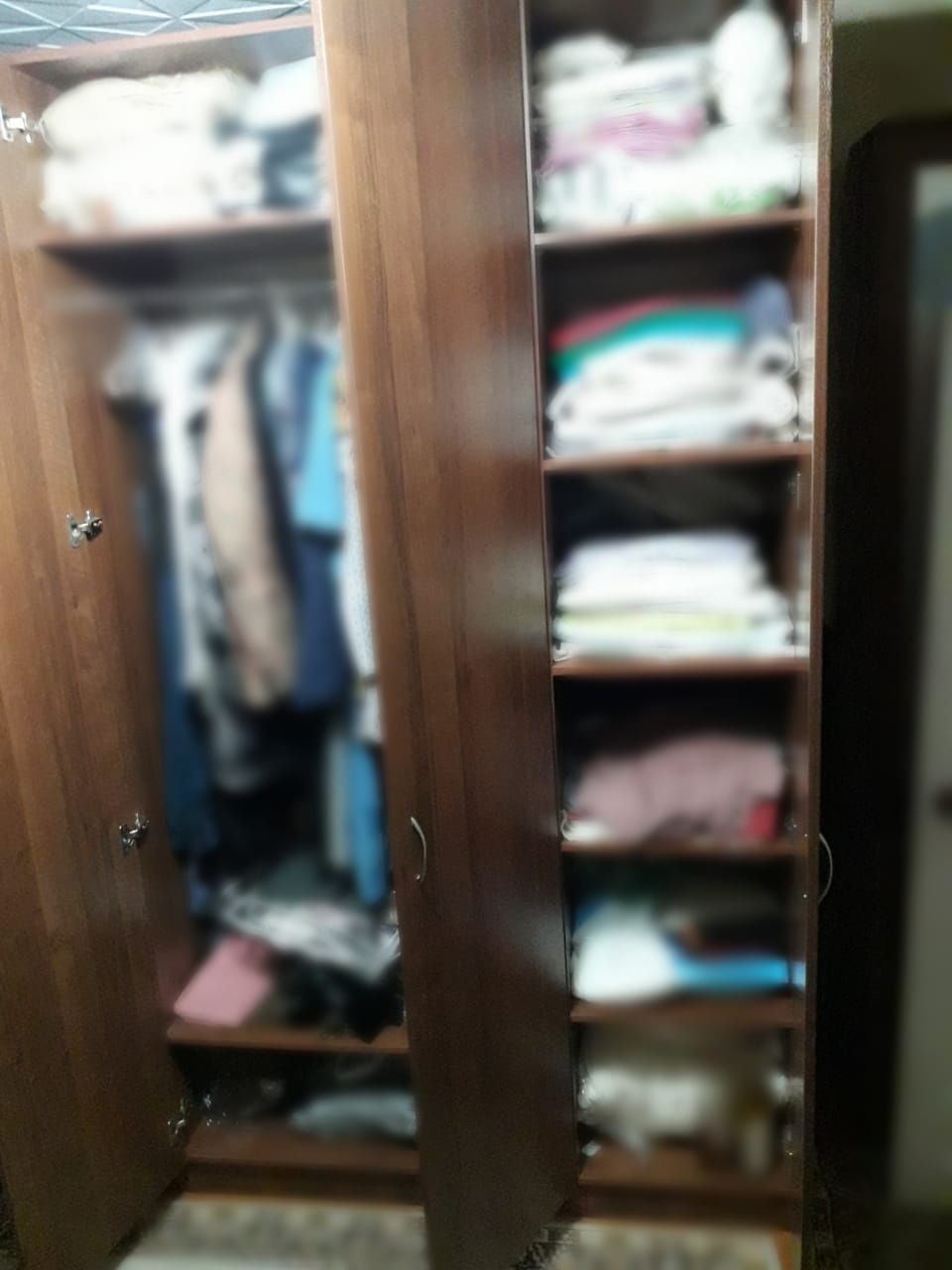 Срочно продам шкаф
