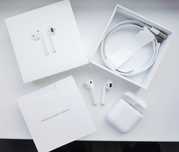 Оригинальные Apple AirPods 2 белый беспроводные наушники
