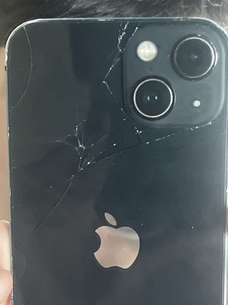 продается iphone 13
