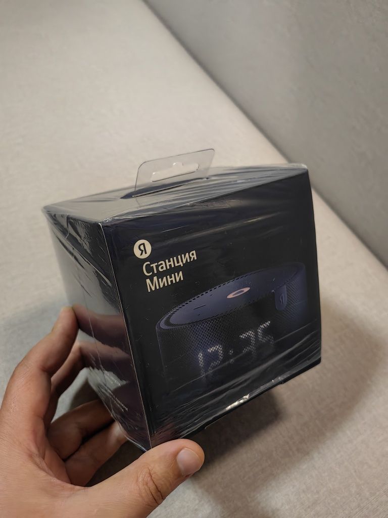 Продам Яндекс станцию Мини 2 с дисплеем.