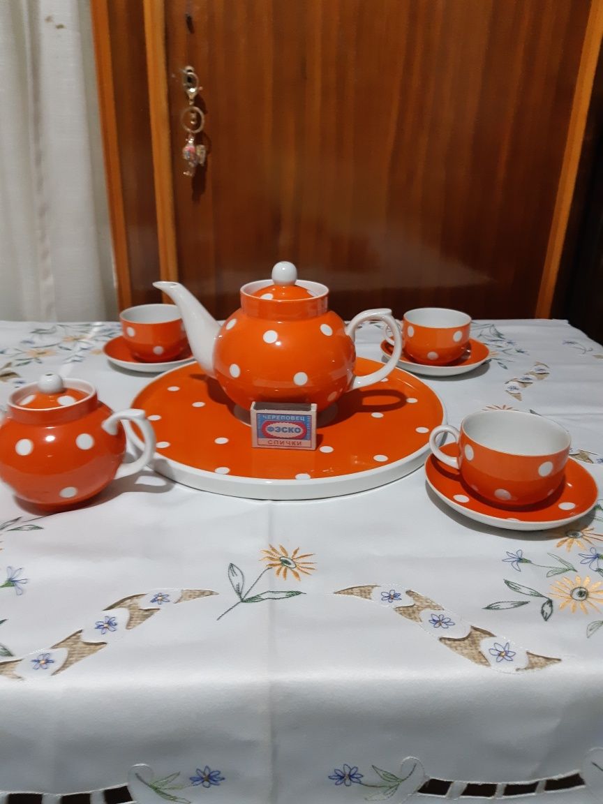 Сервиз  с  60х на  ' троих '
