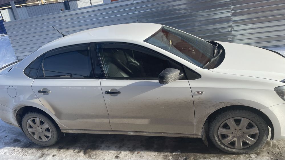 Поло 2014 года продаю