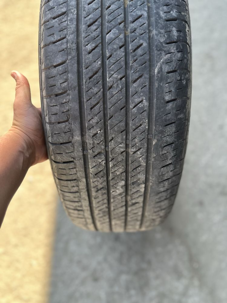 Покрышки б/у, размер 235/60 R18