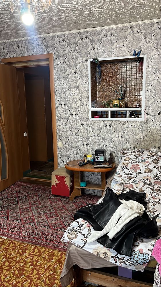 Продам дом, большая територия ,благоустроинный ,В центре