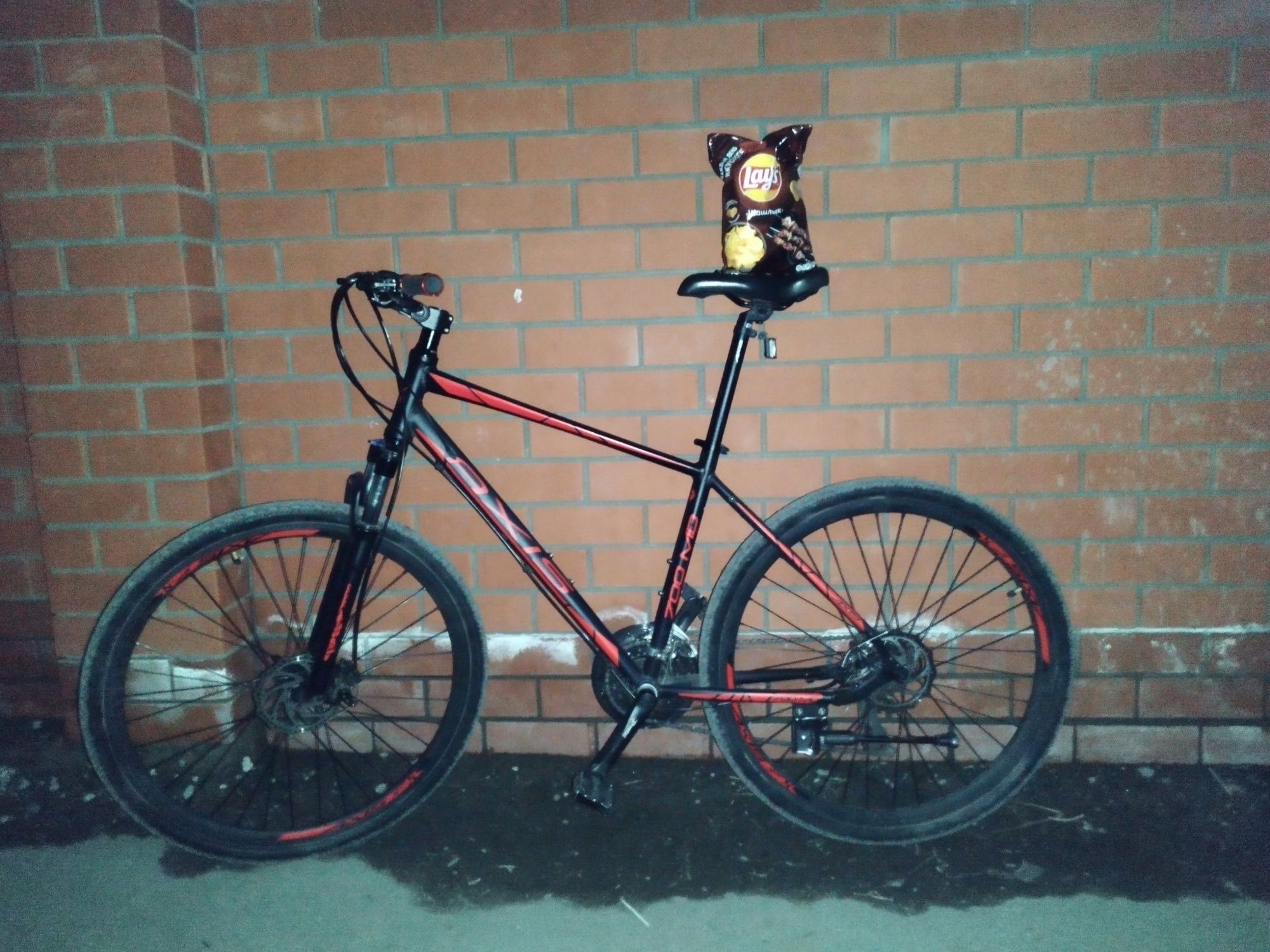 Продам велосипед Axis 700 MD