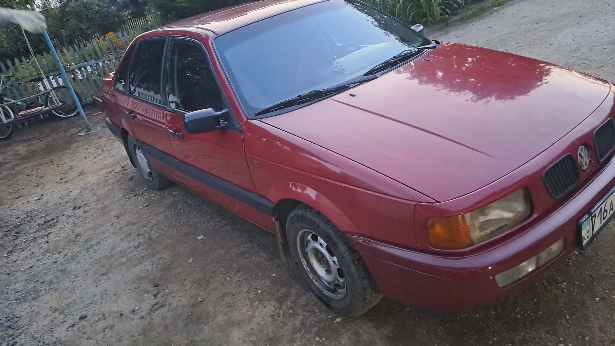 Продам Volkswagen Passat B3 1.8