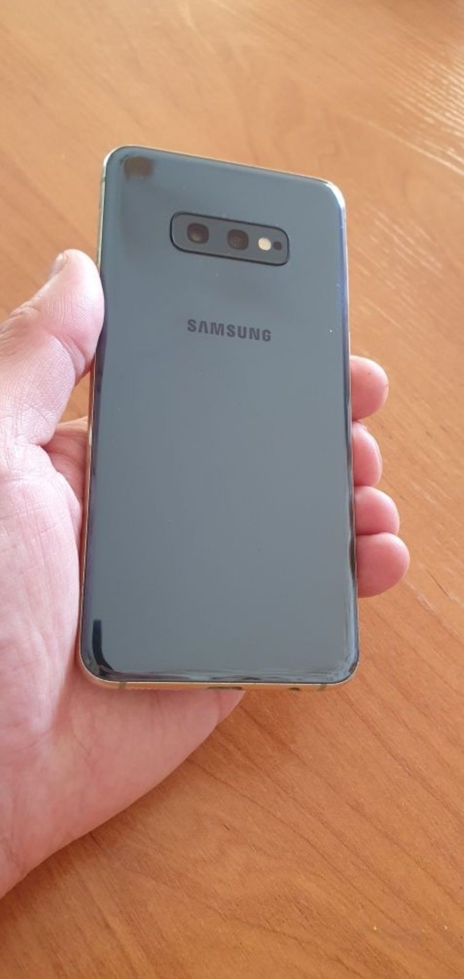 Samsung S10e (Корея). Андроид 11.