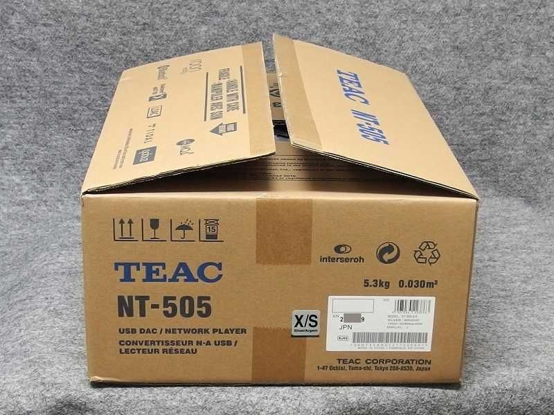 Предварительный усилитель, ЦАП  TEAC NT-505-X (производство Япония).