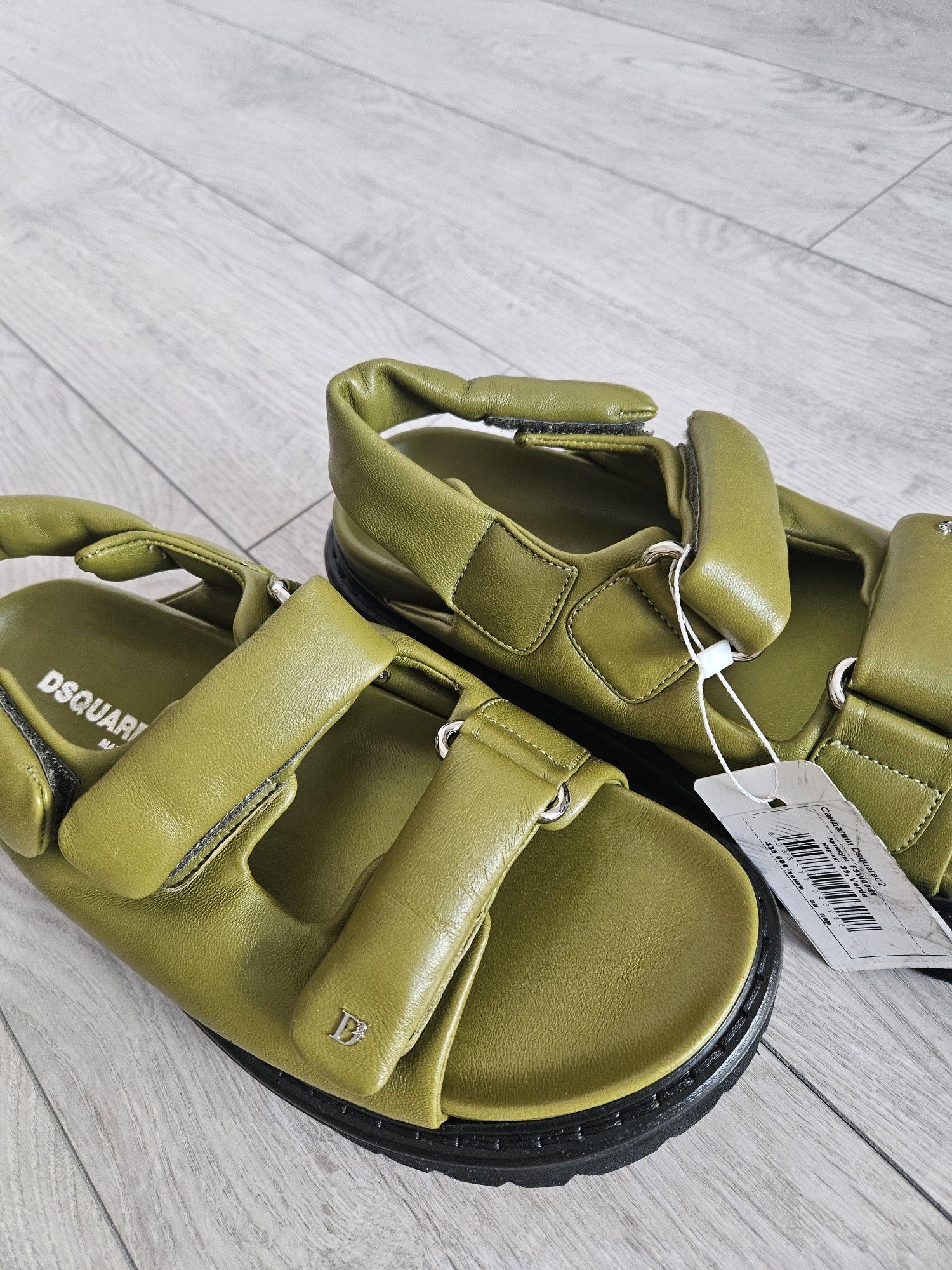 Сандалии Dsquared2, 39р, 70 тыс,новые
