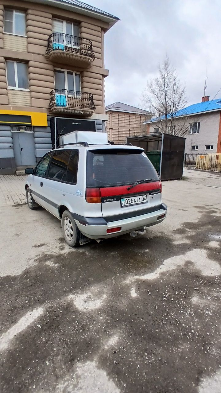 Продам митсубиси спейс рунер