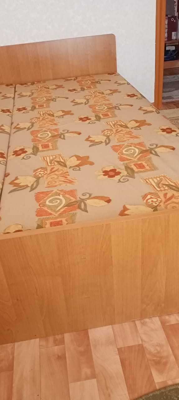 Продам  кровать двухспальную