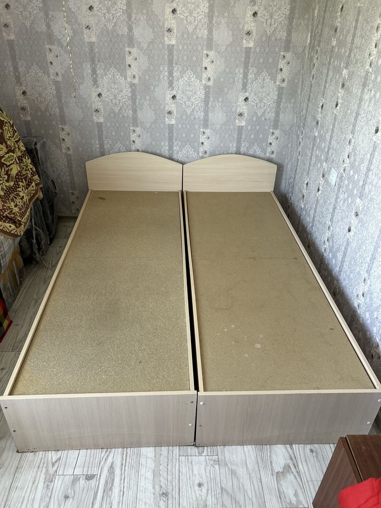 Продам две кровати