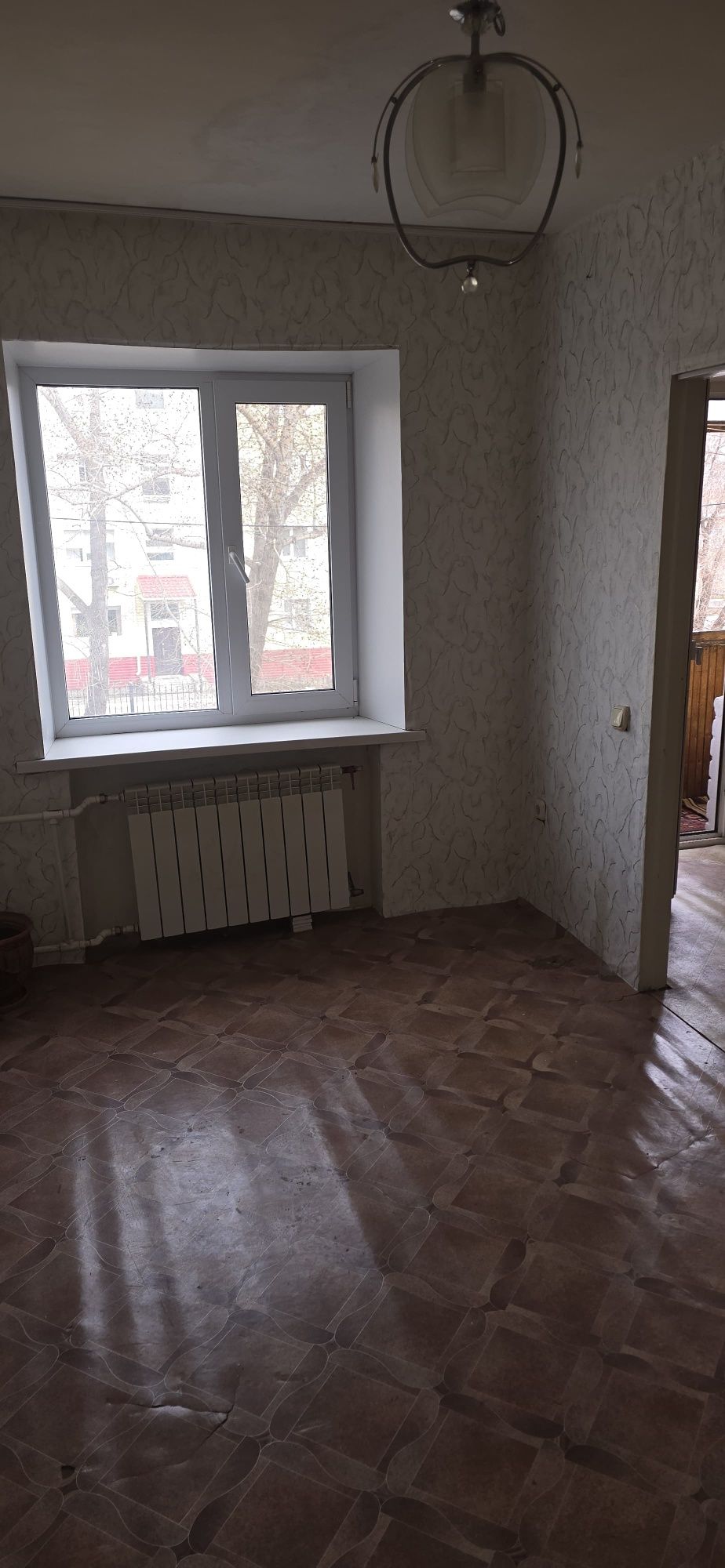 Продам 2-х комнатную Горняков 45