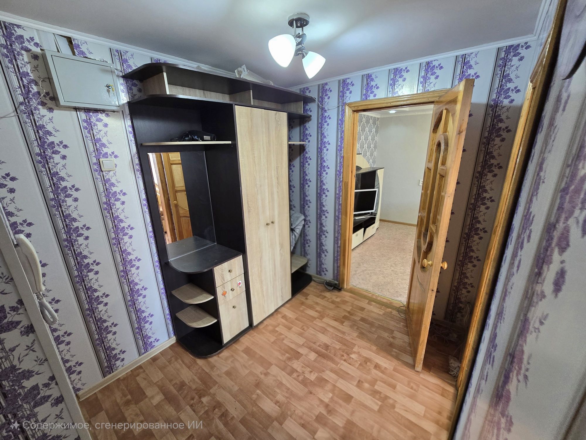 Срочно продаётся 2-комнатная квартира в центре городав блочном доме