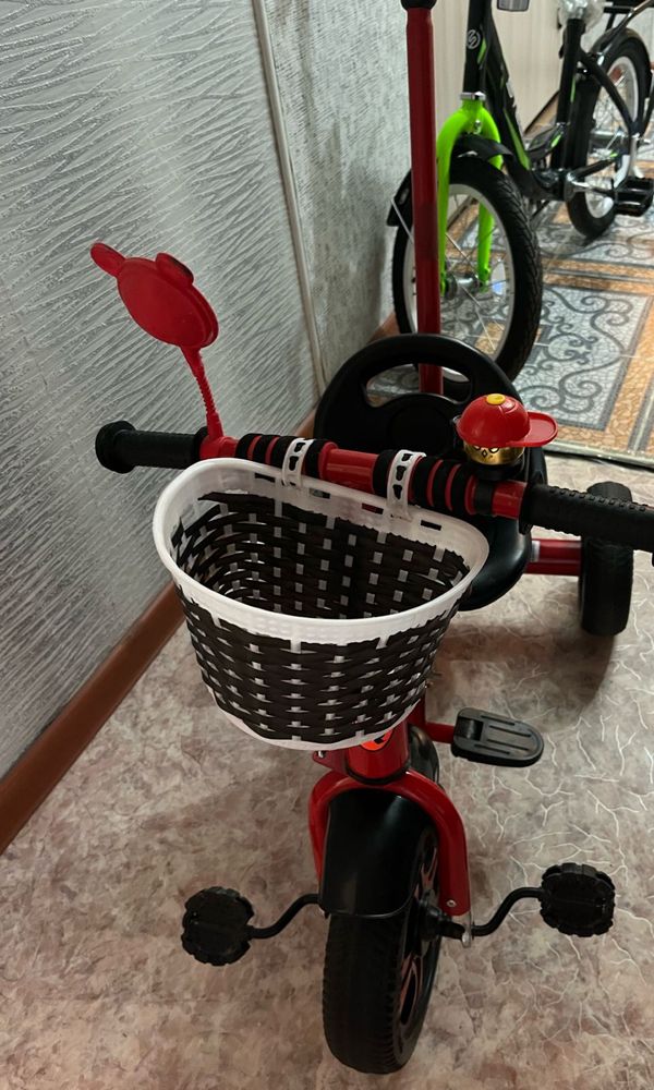 Продам велосипед 3 колесный