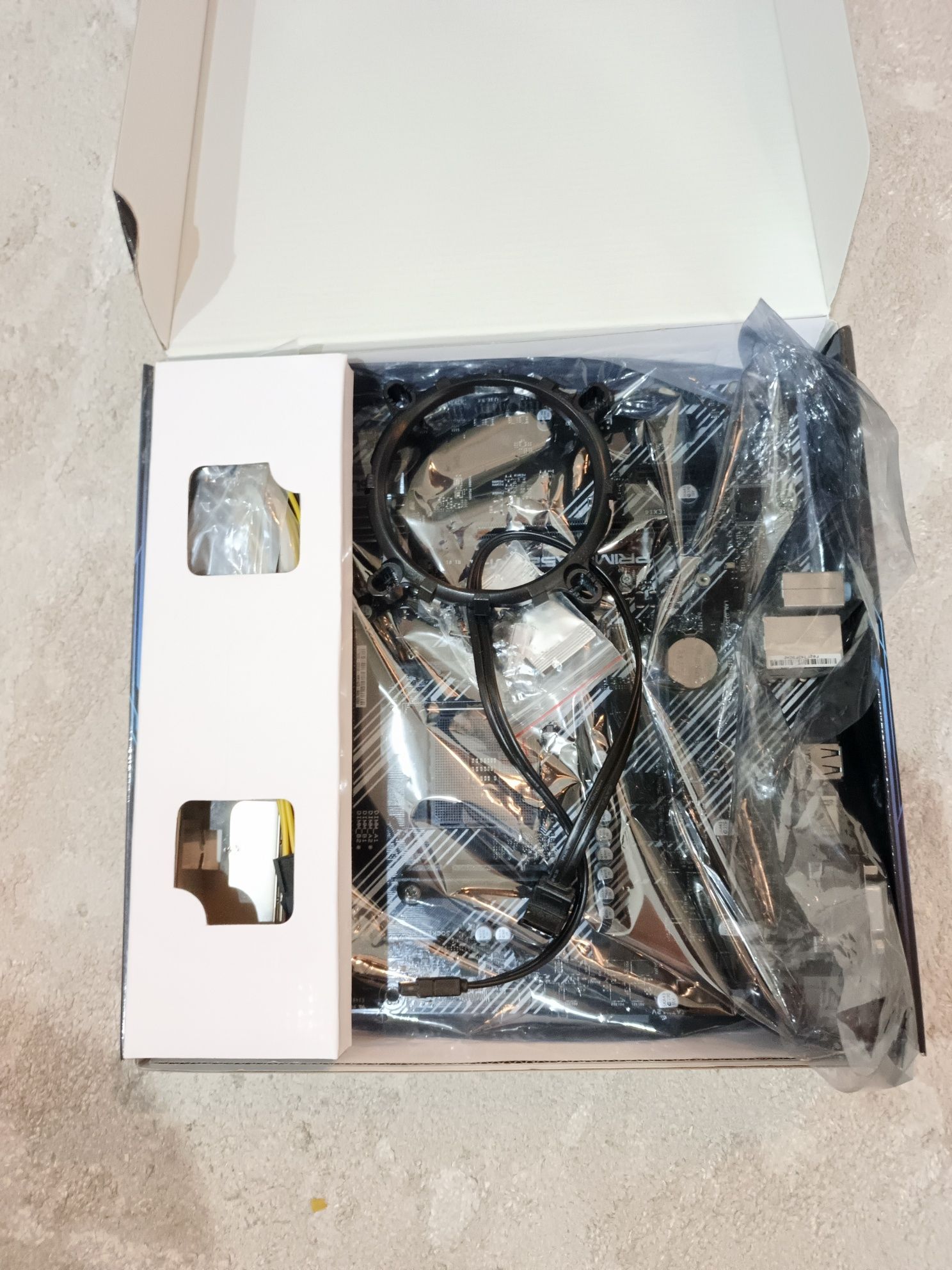 Продам материнскую плату ASUS PRIME A520M-A