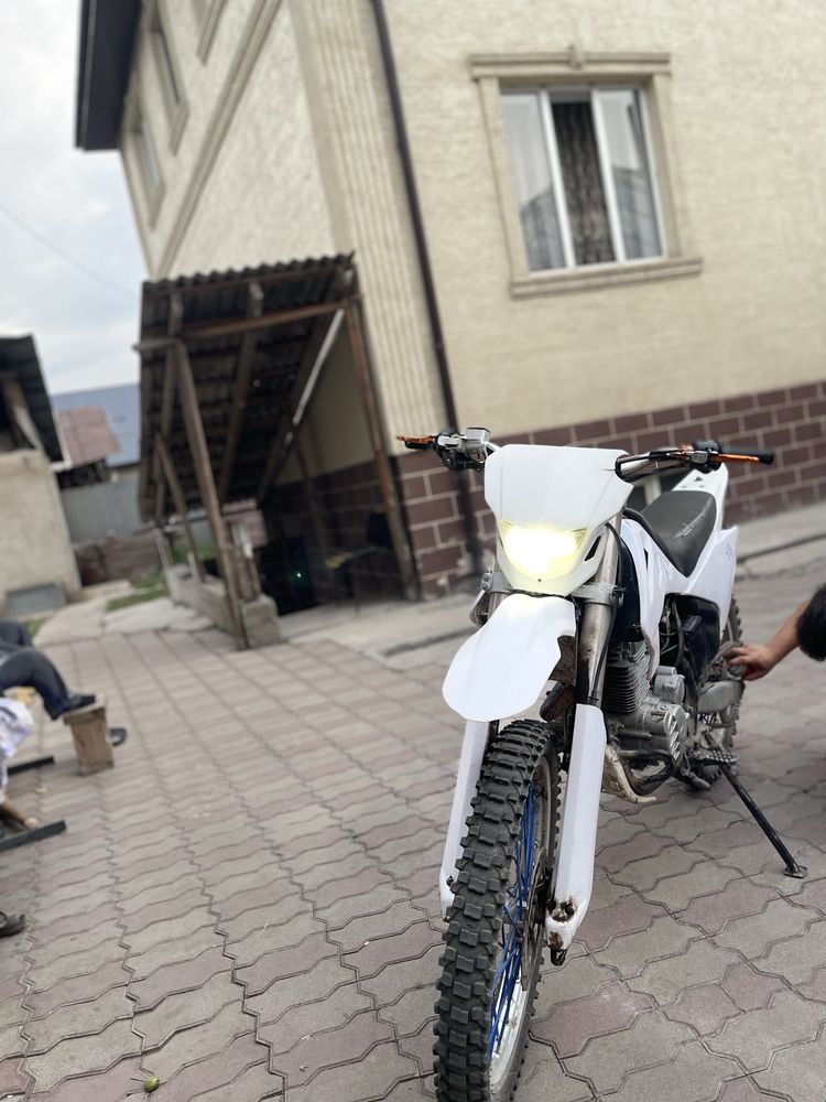 Продам Эндуро 350