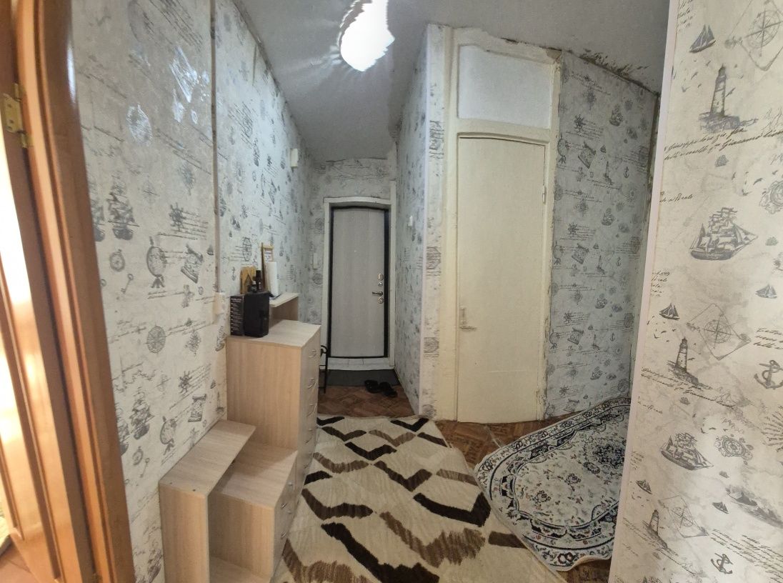 Екі бөлме үи сатылады