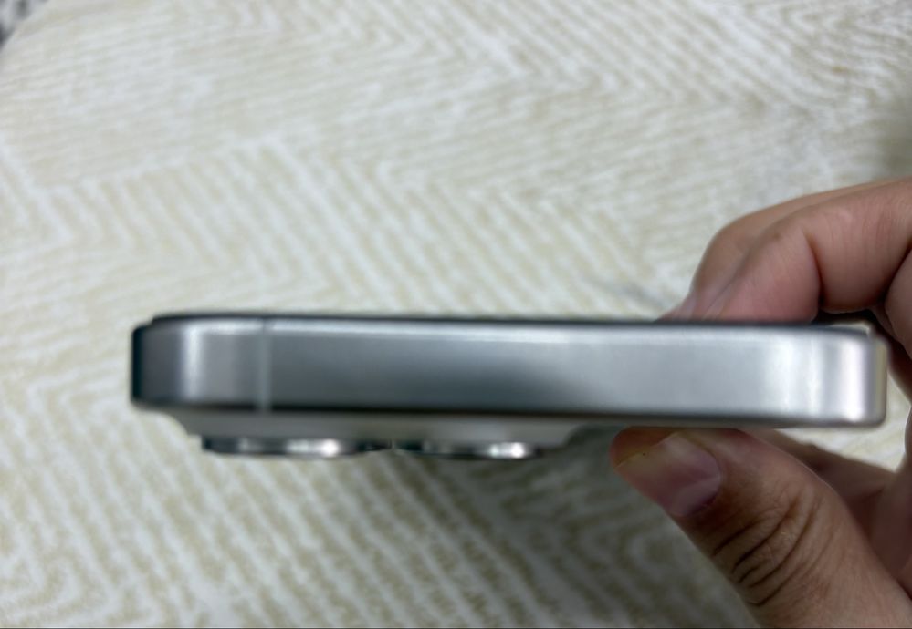 Продам Iphone 15 pro 256гб