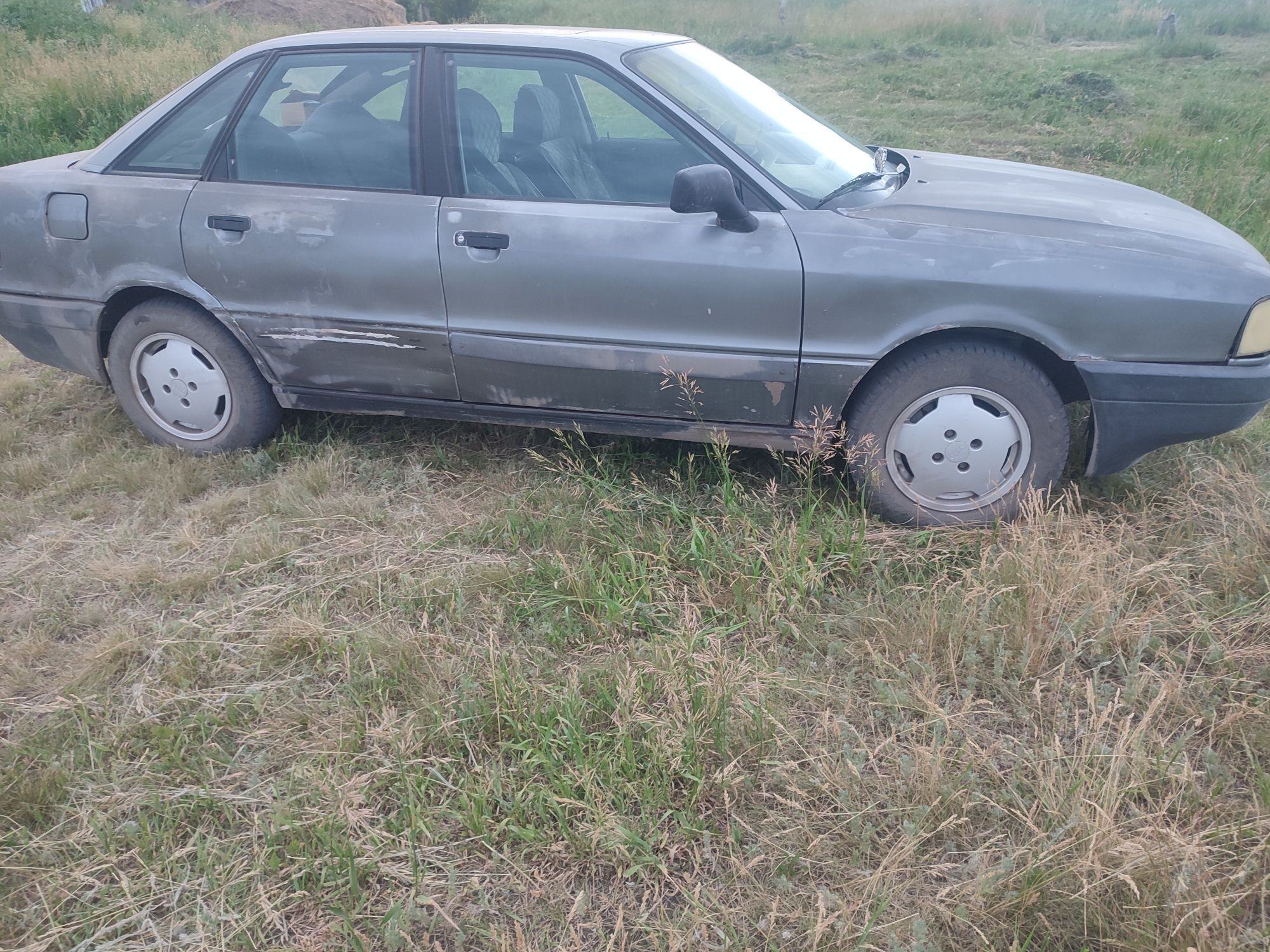 Продам Ауди 80 б3