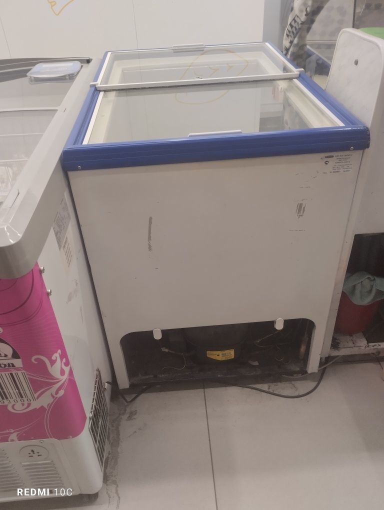 Продам морозильник