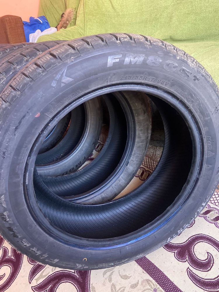 Зимнный шина R17 215/55 хорошом состояние есть торг в таразе срочно