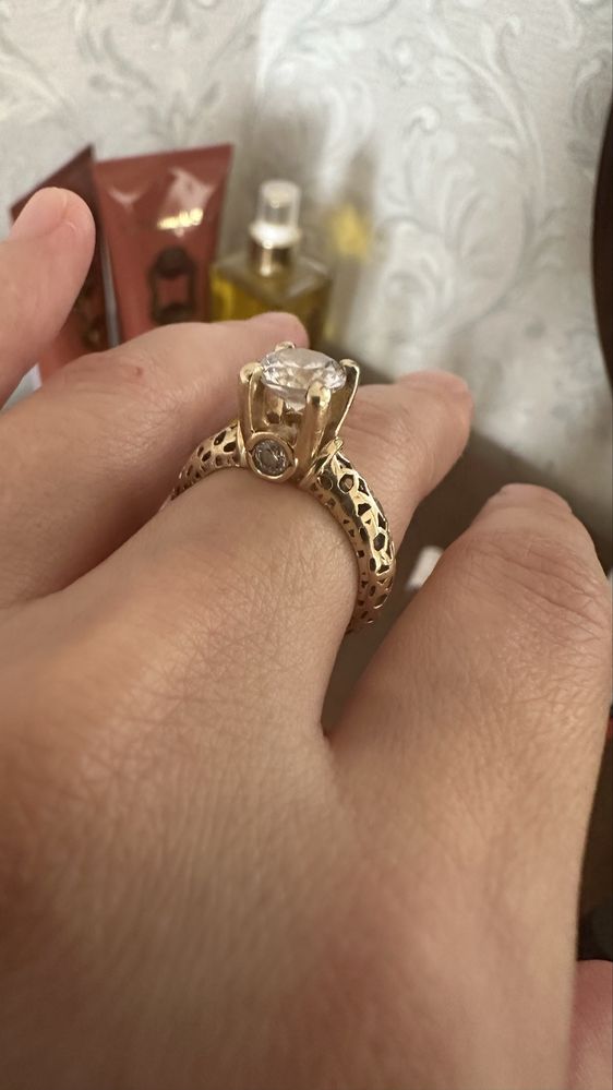 Золотое кольцо 16 р. 350 тыс тнг
