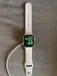 Продам Apple watch SE 40 mm полный коммлект