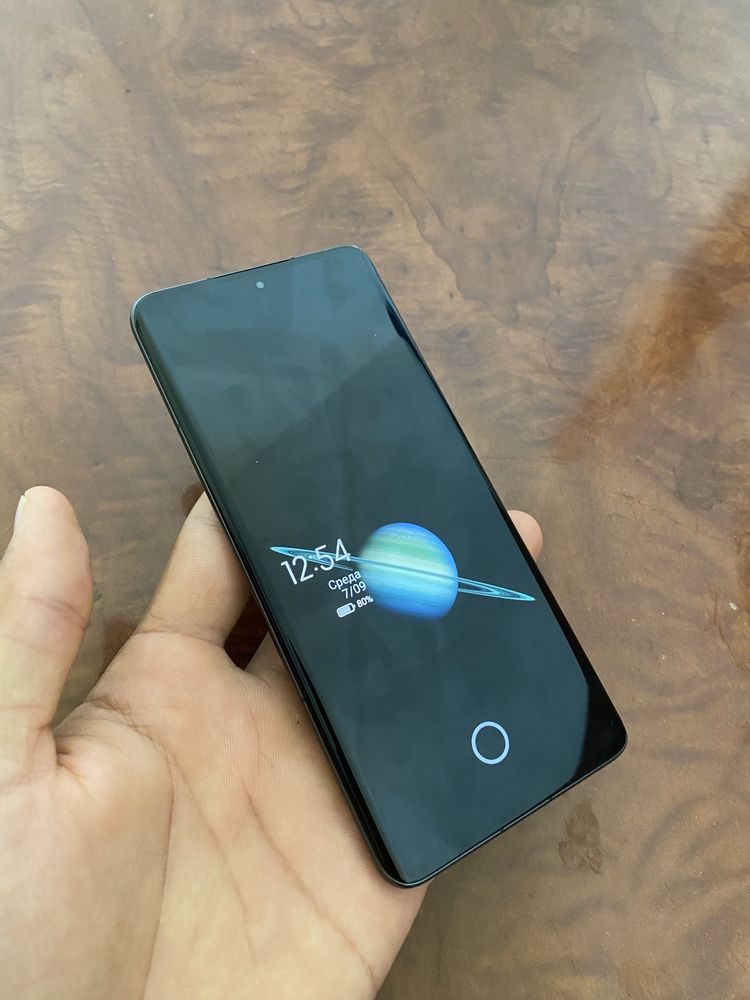 Xiaomi 12 256gb.
