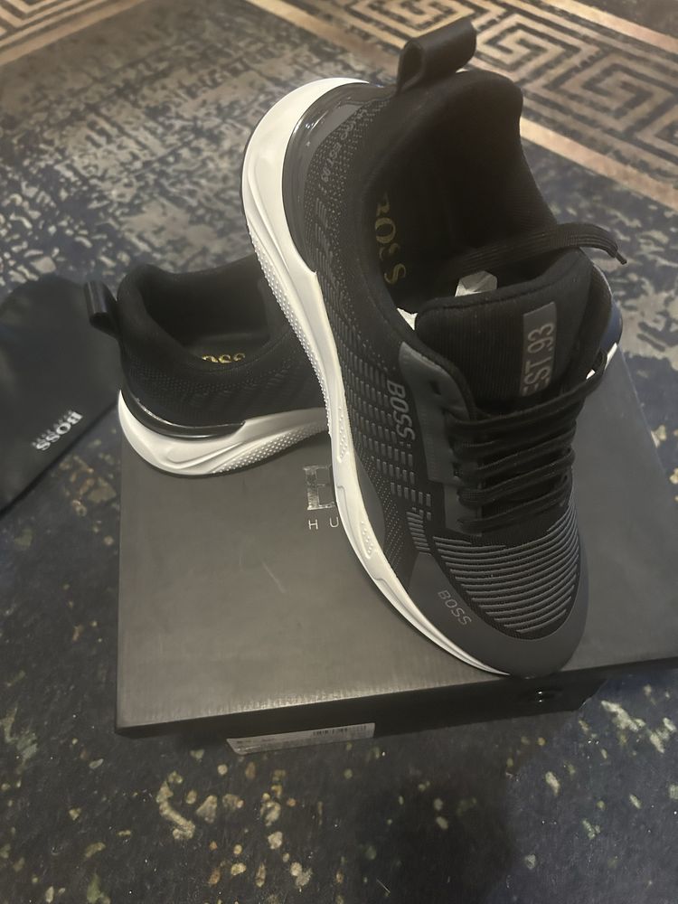 Boss обувь 40-43  кроссовки