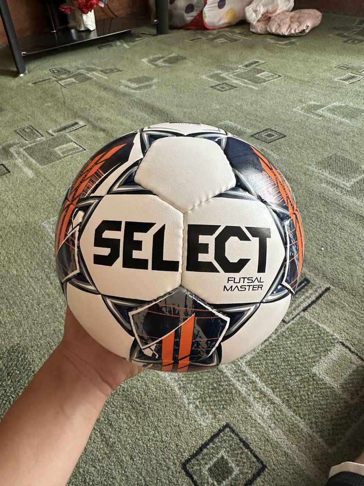 Мяч SELECT Futsal Master Grain v22 FIFA Basic для футбола размер 4