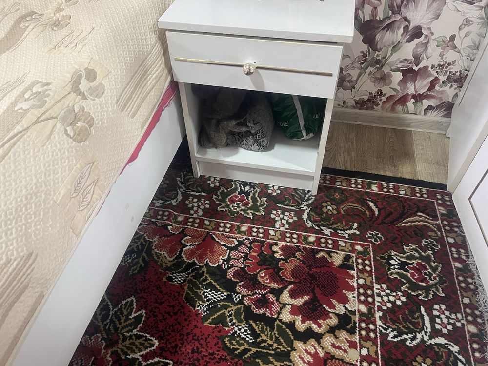 Продам спальный гарнитур!