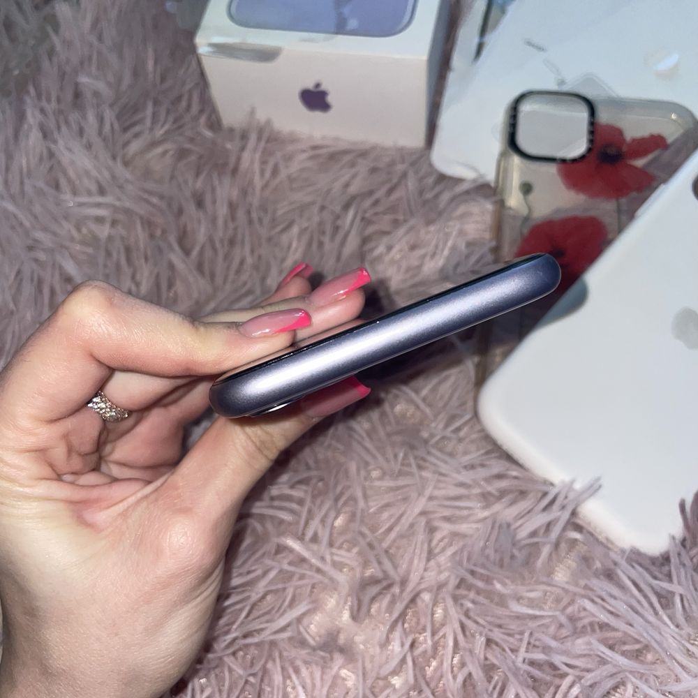 Продается Iphone ( айфон) 11 Purple редкий цвет
