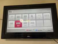 Телевизор LG в рабочем состоянии.