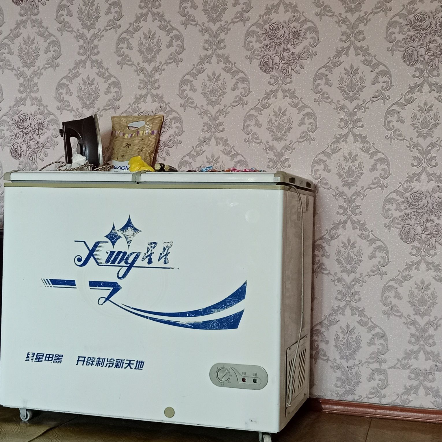 Морозильник магазинский