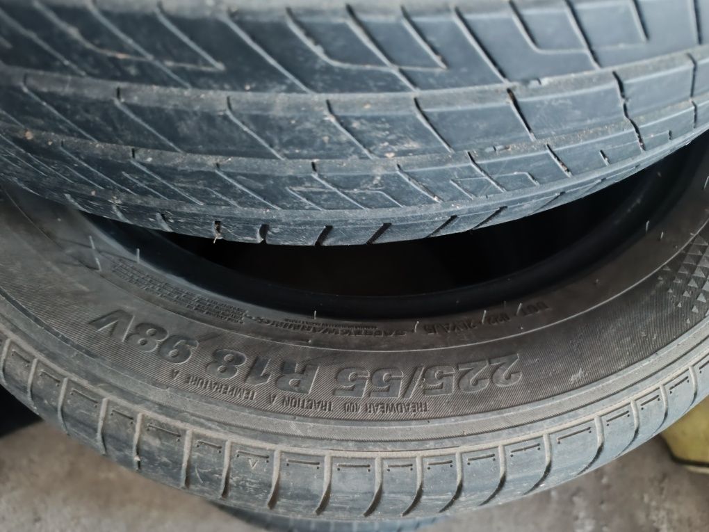 Комплект резины Kumho 225 50 r 18