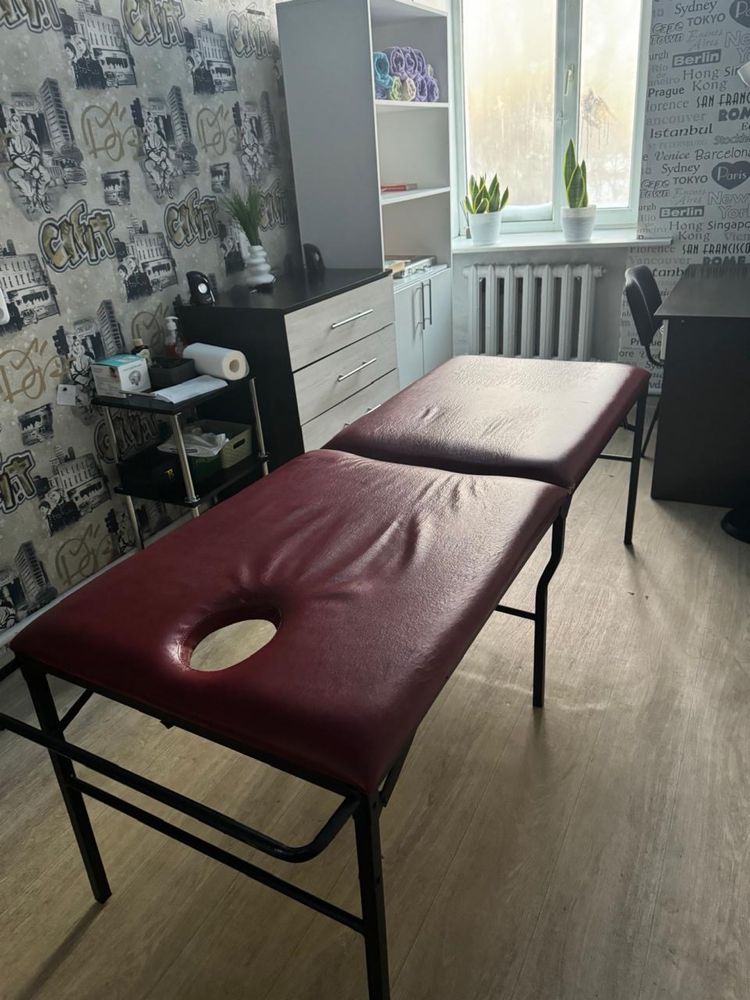 Продаю отличную  кушетку