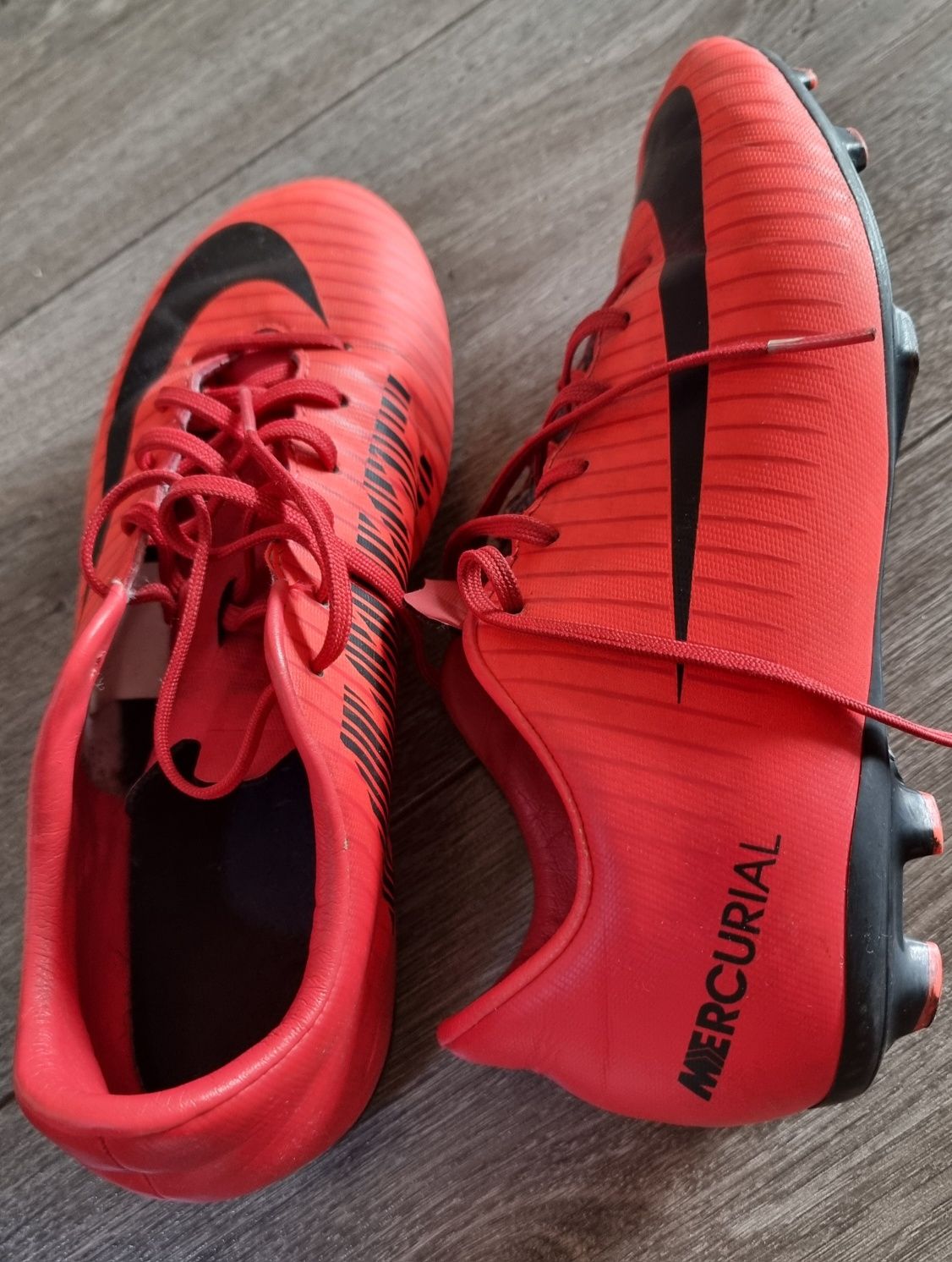 Бутсы футбольные Nike