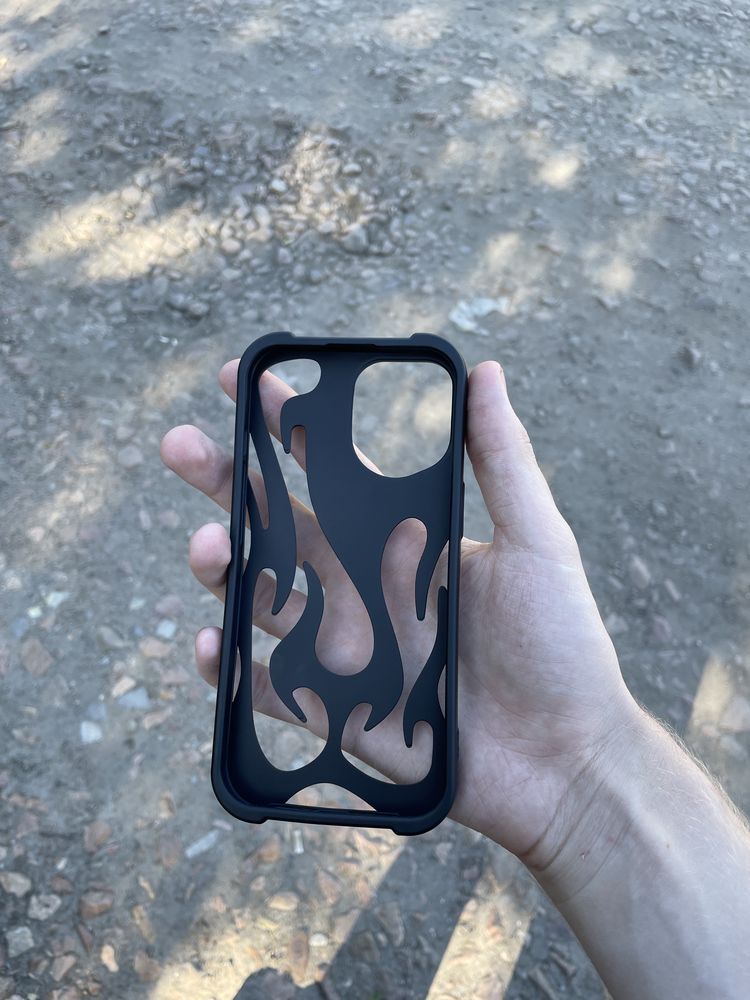 Чехол на Iphone 13
