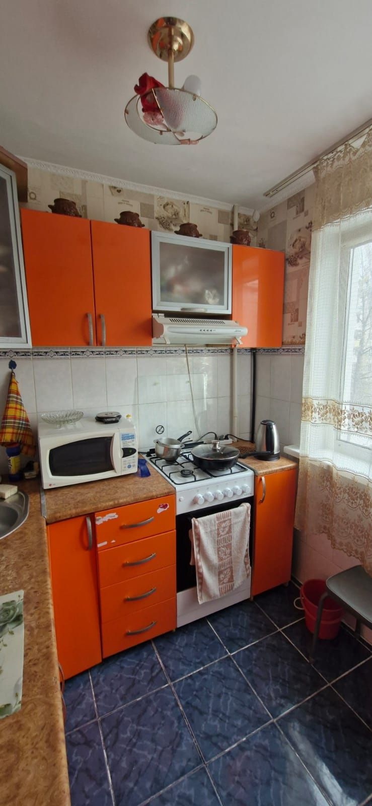 Продаётся 3ком Креветка р-н Континент