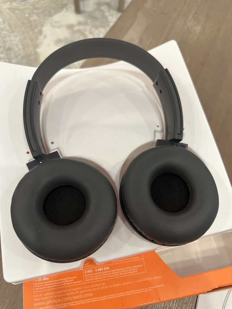 Новые наушники Philips беспроводные
