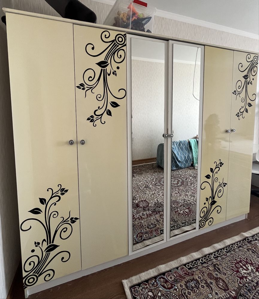 Продается шкаф для спальни
