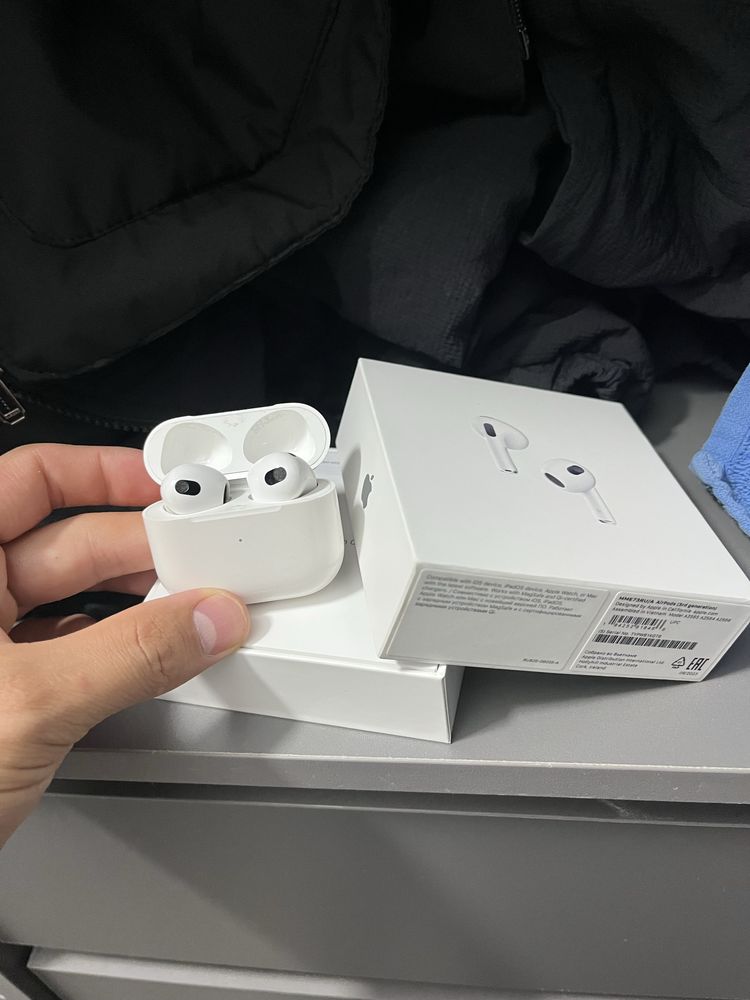 Наушники Apple AirPods 3 белый
