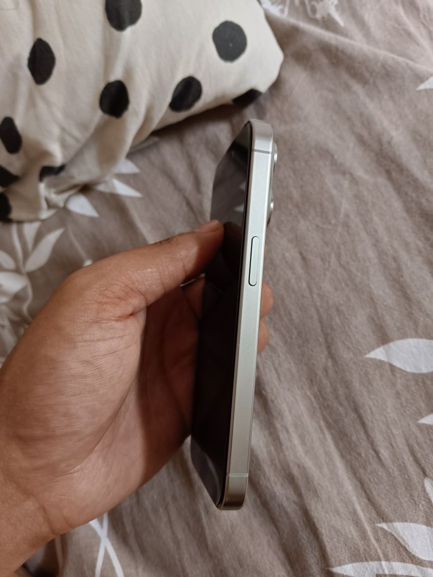 iPhone 15 Pro 128 gb идеале/айфон 15 про