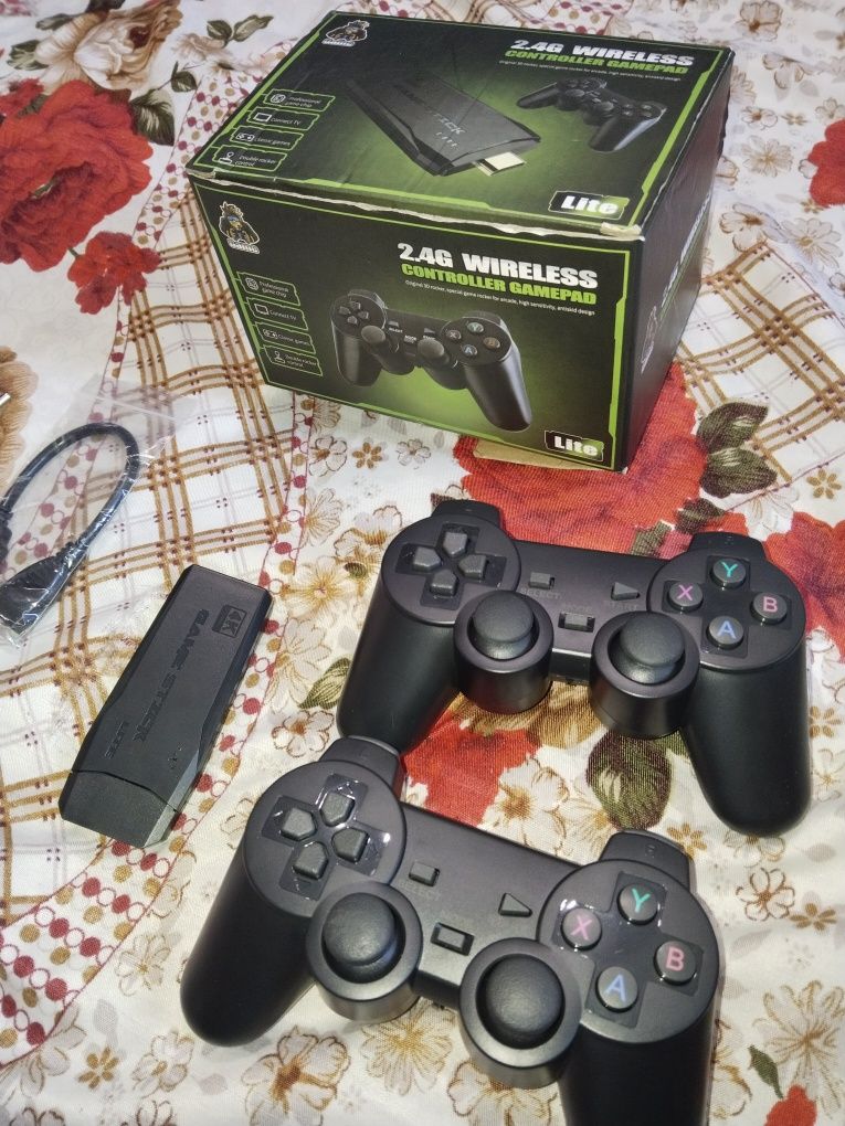 Игровая приставка 5 000