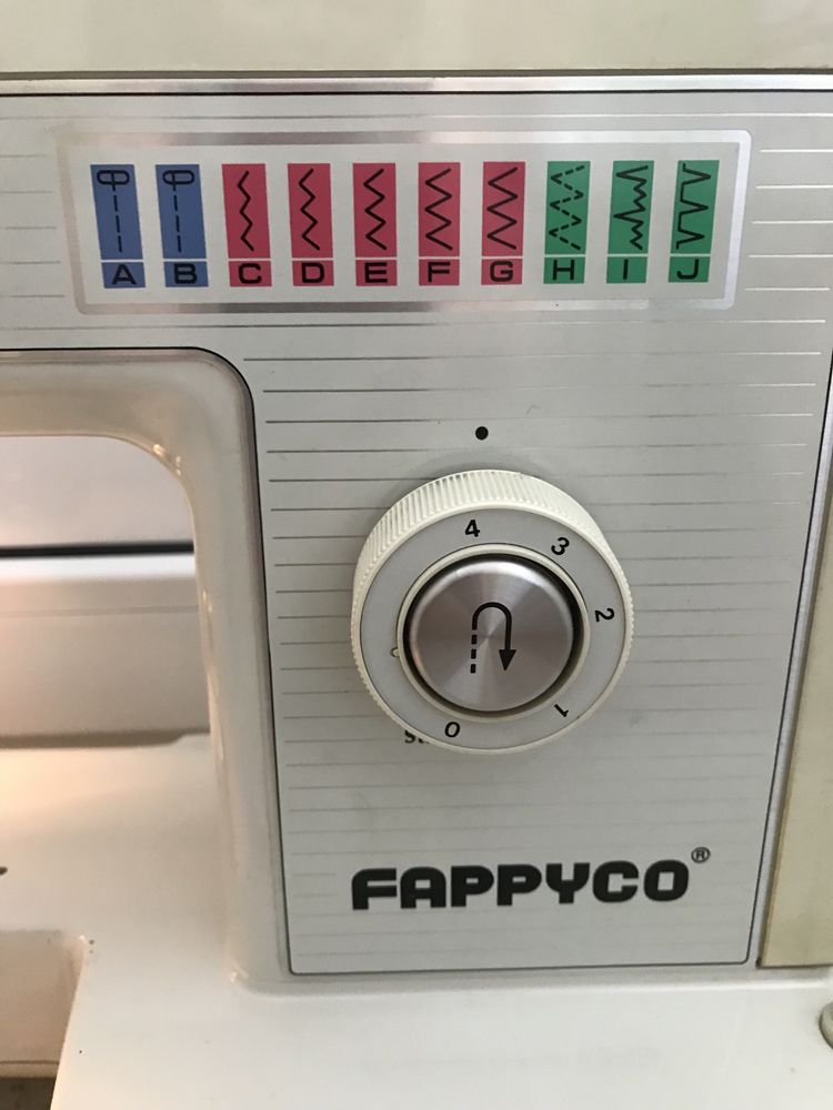 Швейная машинка электрическая Fappyco