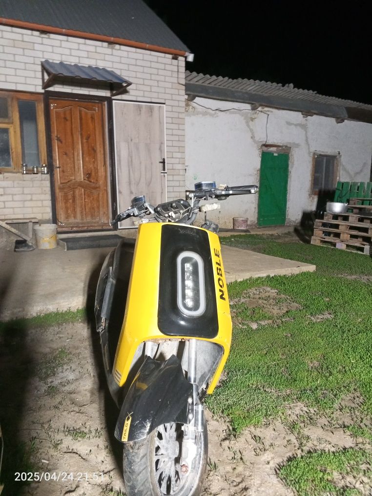продам скутер в неплохом состояние