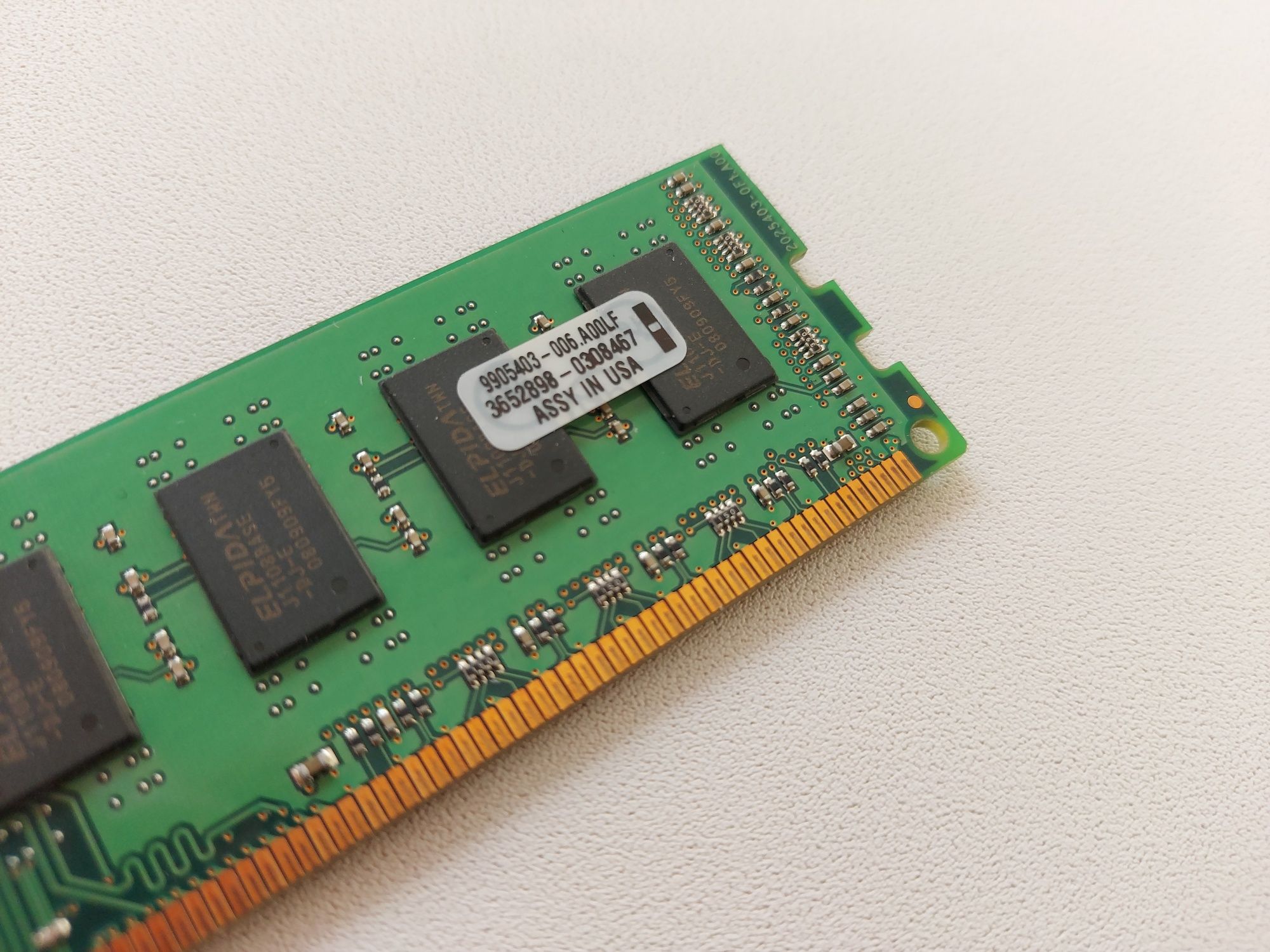 Оперативная память Kingston 2x2Gb 1066Mhz kit
