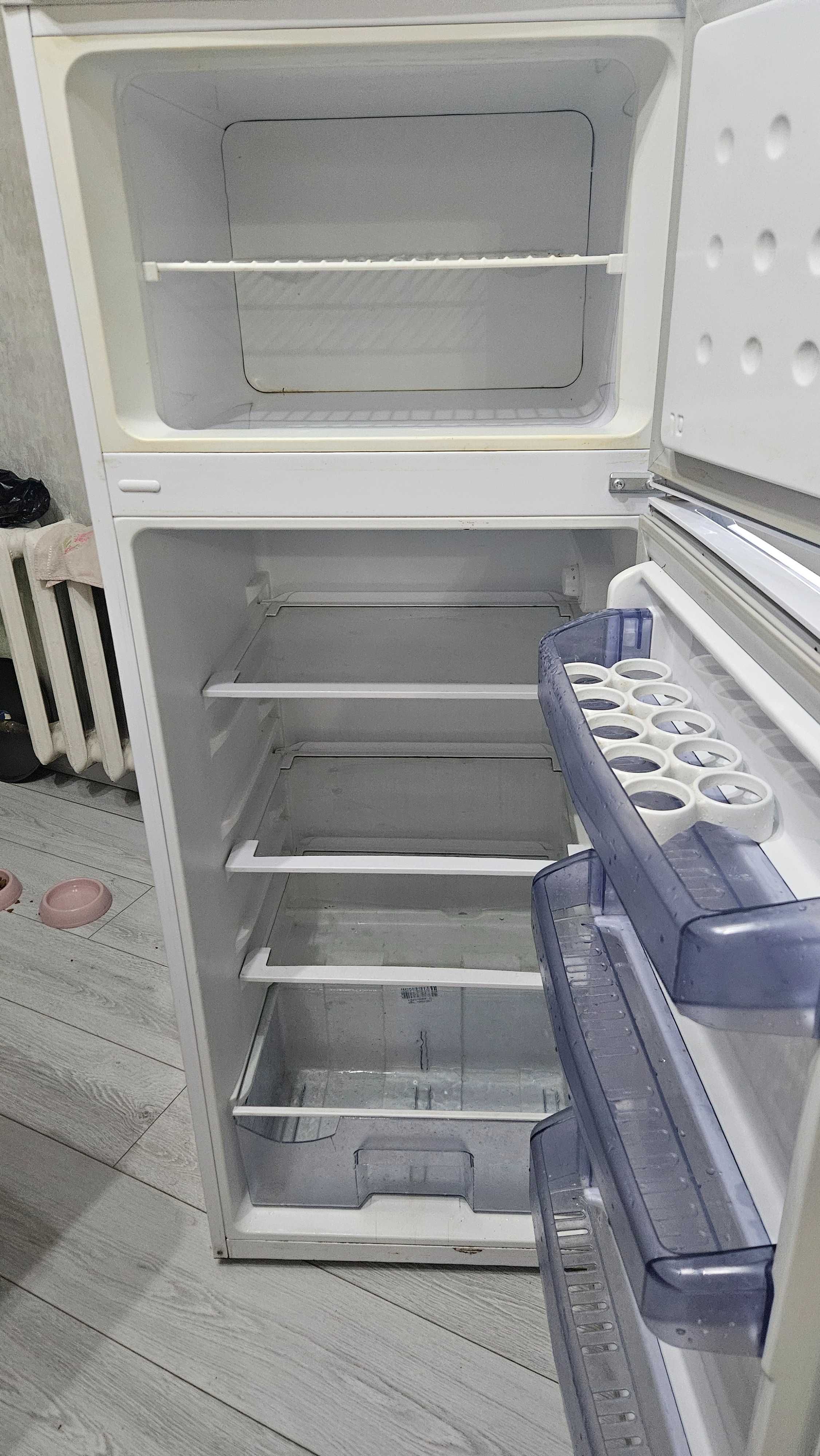 Продам холодильник beko