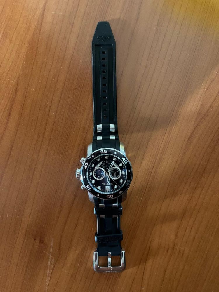 Часы invicta продам СРОЧНО